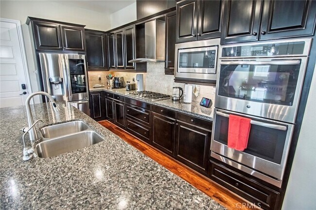 Building Photo - 26424 Township St