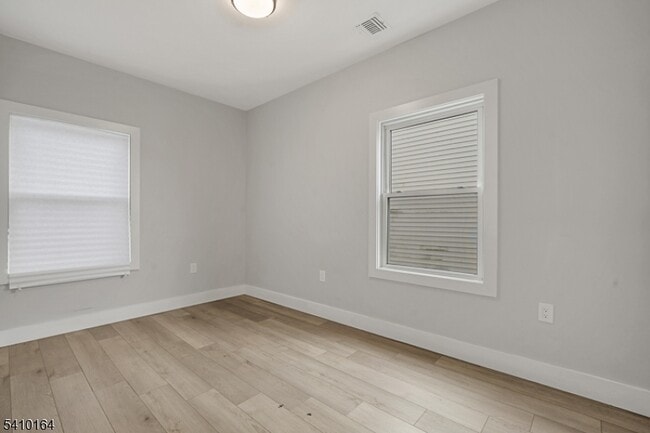 Building Photo - 626 S 20th St