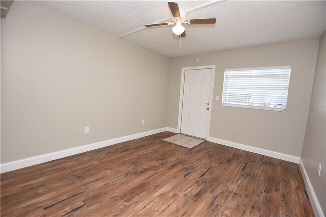 Building Photo - 1224 Waterview Blvd E