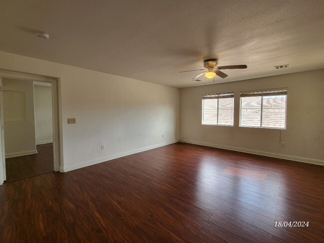 Building Photo - 4330 Mangrove Bay St