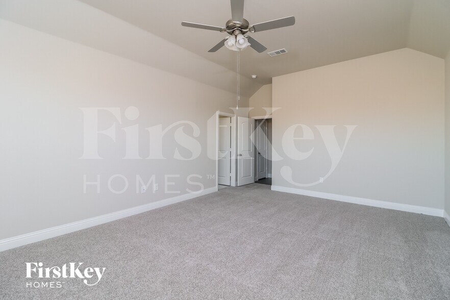 Building Photo - 109 Independence Dr