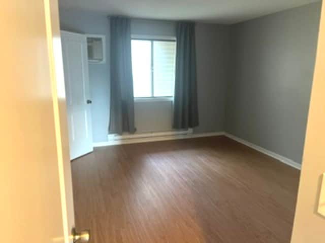 Building Photo - 203 N Waters Edge Dr