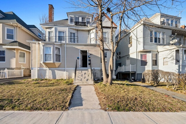 Building Photo - 61 Washington Terrace