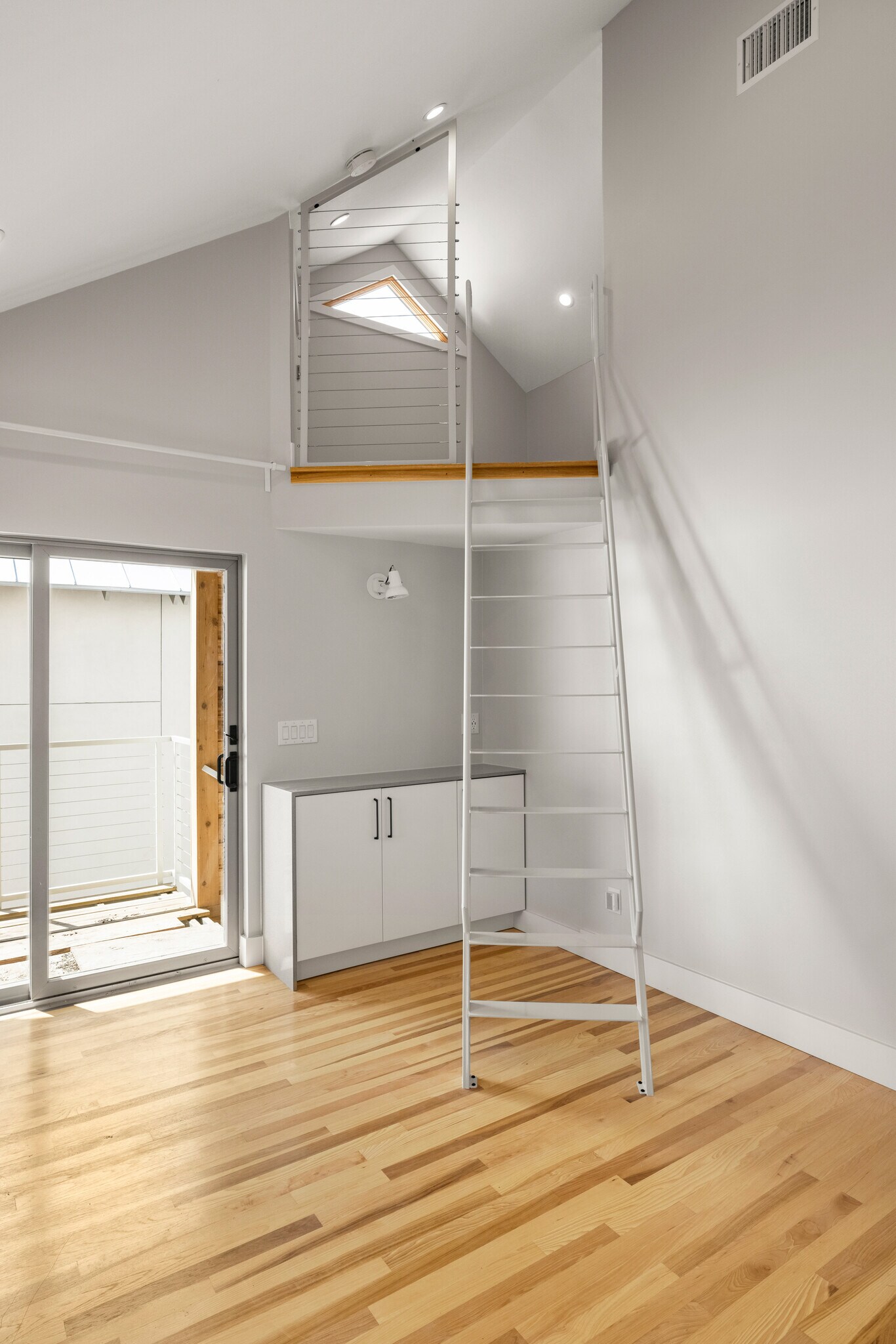 Building Photo - 126 Boston St