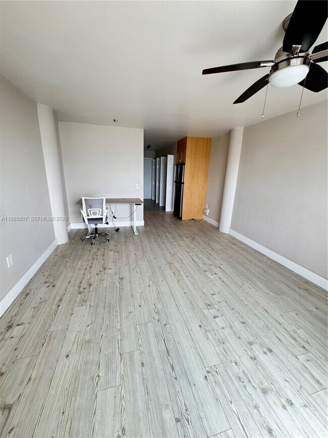 Building Photo - 7904 West Dr