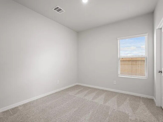 Building Photo - 17103 King Eider Rd