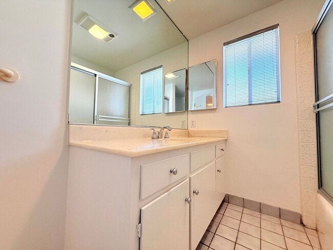 Building Photo - Fantastic Single Story 3 bed - 3 bath with backyard in Malibu - Topanga Beach Area