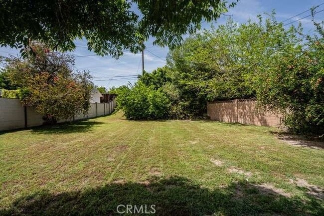 Building Photo - 6575 Cleomoore Ave