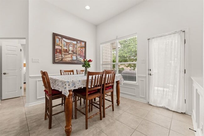 Building Photo - 2600 Lost Mine Tr