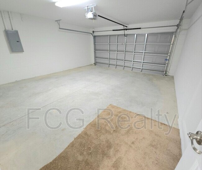 Building Photo - 3790 SW 137th Pl