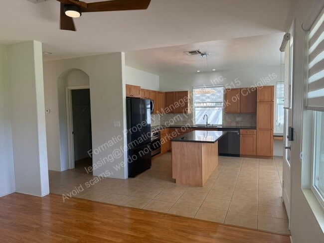 Building Photo - 91-1071-1071 Kai Weke St