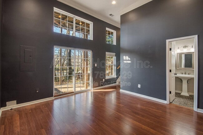 Building Photo - 6450 Waterfield Rd