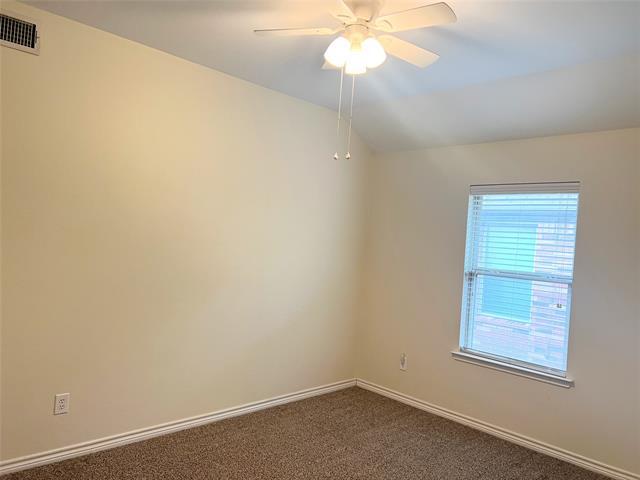 Building Photo - 1616 Bluebird Dr