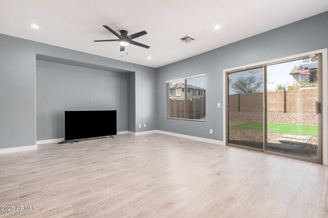 Building Photo - 22164 W Devin Dr