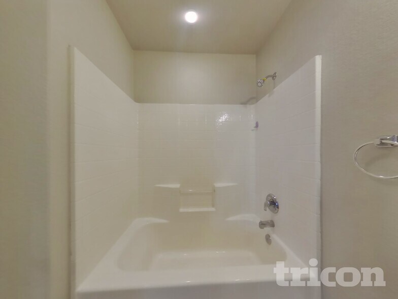 Building Photo - 5 Corte Madera