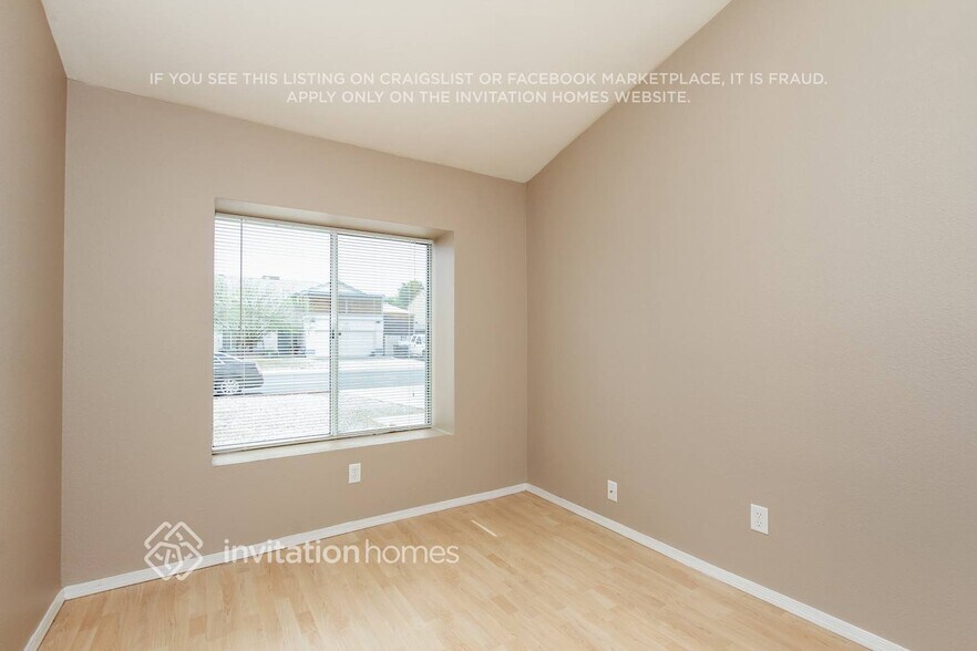 Building Photo - 9244 W Yucca St