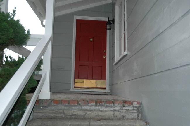 Building Photo - 3427 Margarita Ave