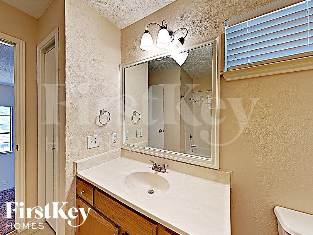 Building Photo - 6816 Dalmation Cir