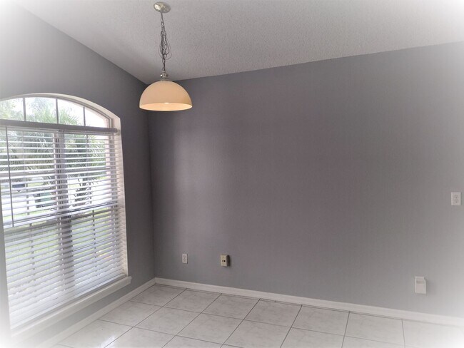 Building Photo - 2358 Blue Sapphire Cir