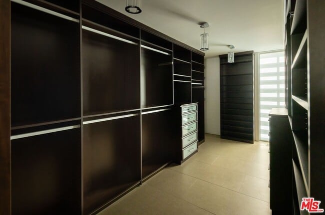 Building Photo - 1166 Angelo Dr