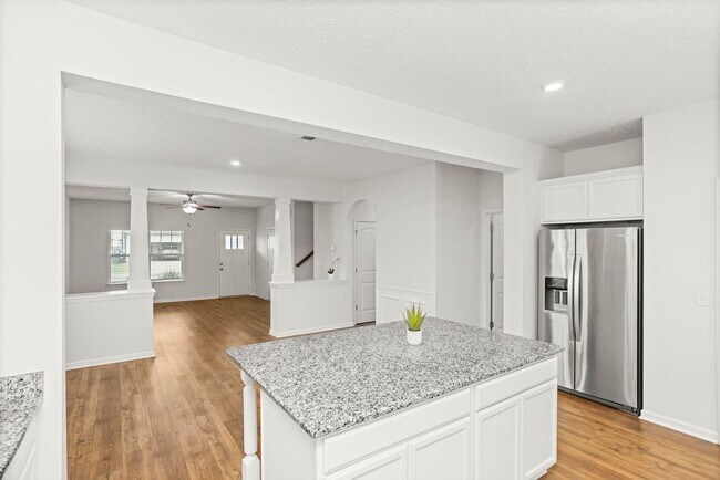 Building Photo - 1832 Charismatic Pl