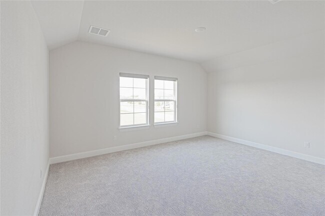 Building Photo - 301 Northcrest Dr