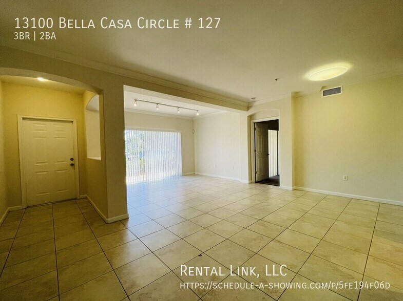 Building Photo - 13100 Bella Casa Cir