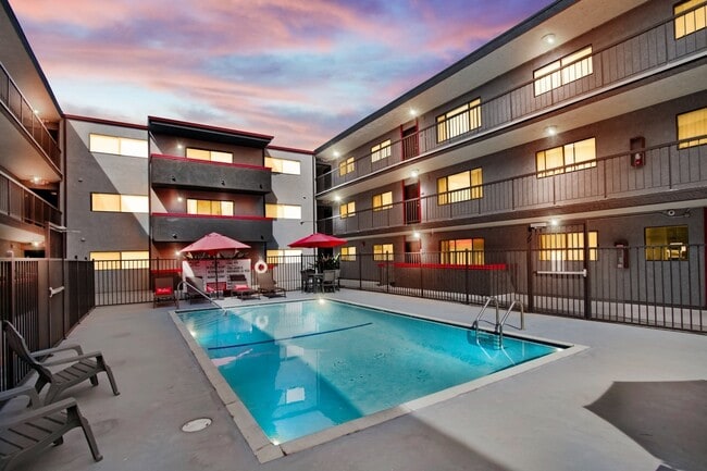 Building Photo - Valleywood Apartments