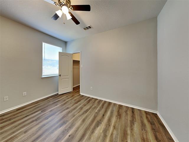 Building Photo - 1707 Country Crest Ln