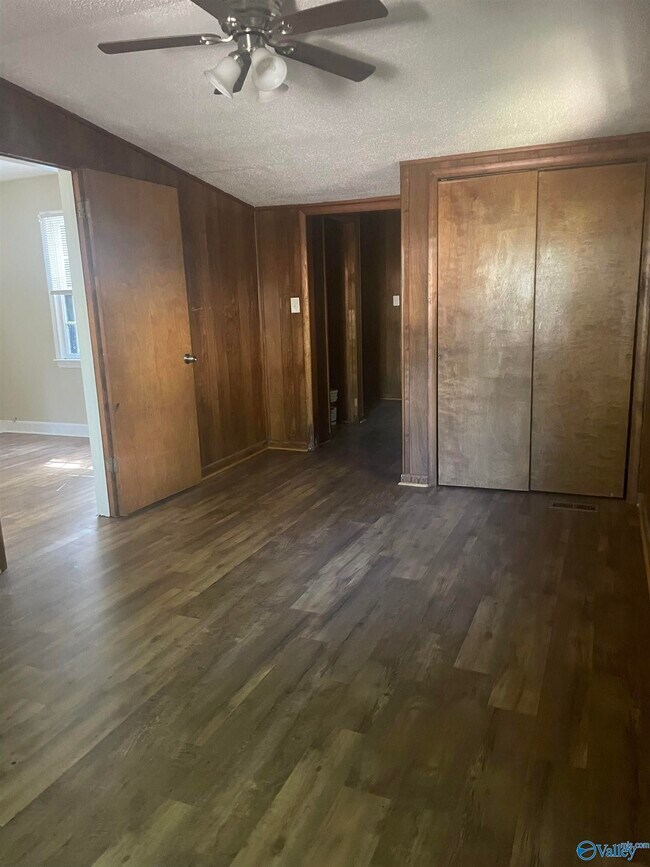 Building Photo - 2018 Sewanee Rd SW