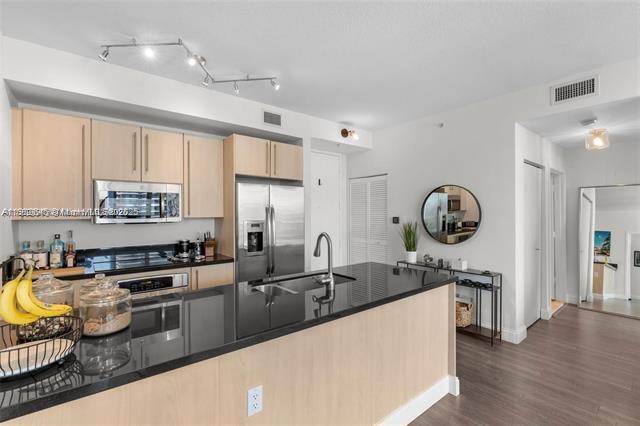 Building Photo - 79 SW 12th St