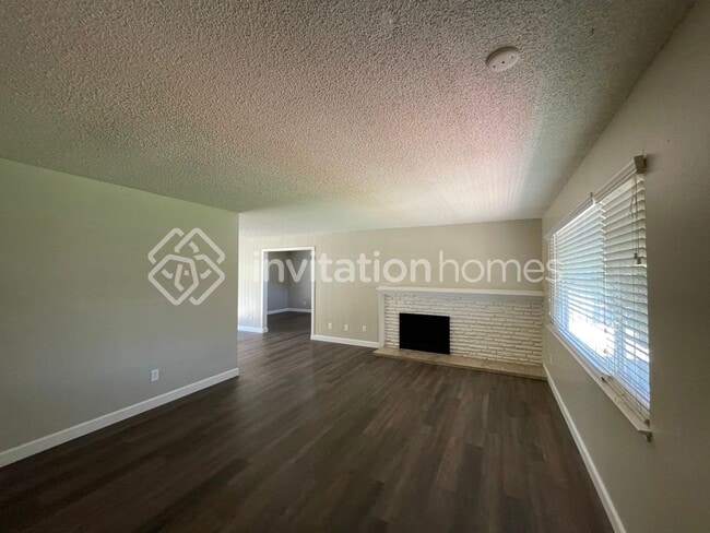 Building Photo - 9035 Sutters Gold Dr