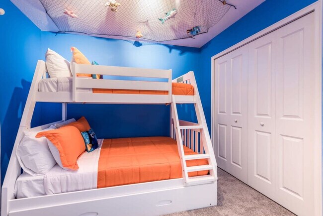 Building Photo - 4821 Kings Castle Cir