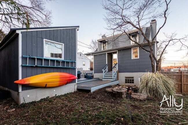 Building Photo - 1304 Belleview Ave