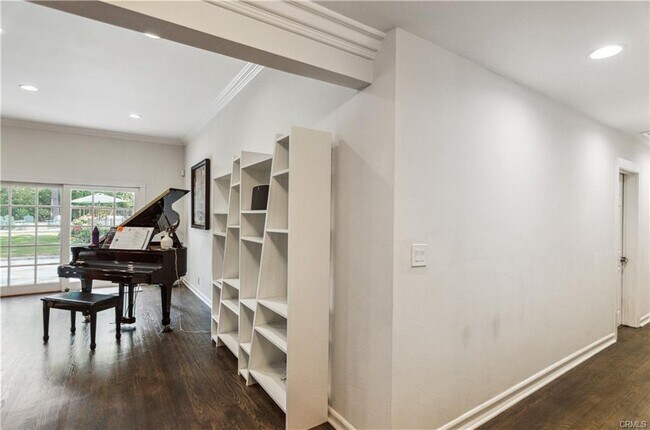 Building Photo - 20283 Lorenzana Dr