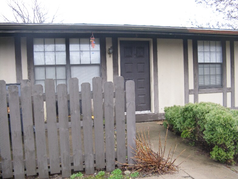 Primary Photo - 715 California Ave