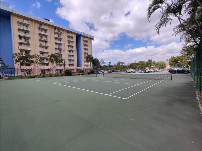 Building Photo - 4550 NW 9th St