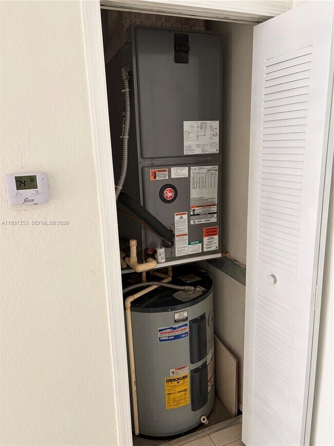 Building Photo - 10901 NW 83rd St