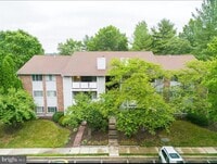 Building Photo - 12309 Silvergate Way
