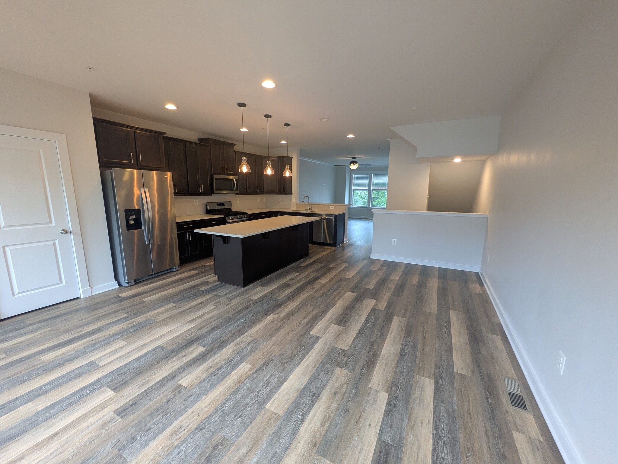 Building Photo - 1121 Lawler Dr