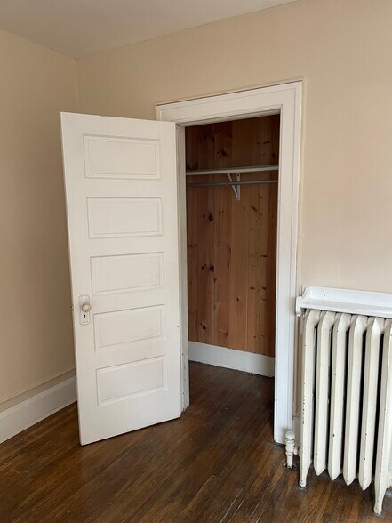 Bedroom closet - 414 Floyd St