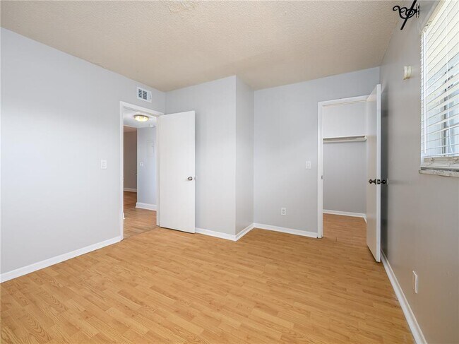 Building Photo - 120 S Church Ave