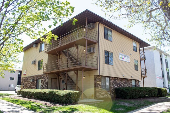 Interior Photo - Clark Street Apartments
