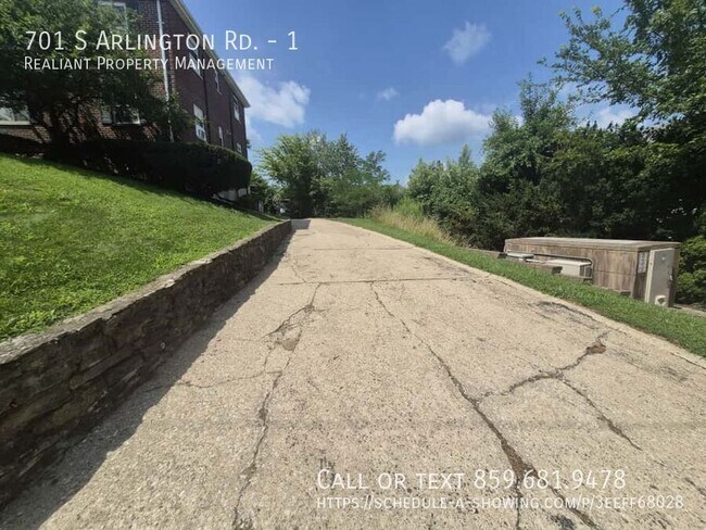 Building Photo - 701 S Arlington Rd