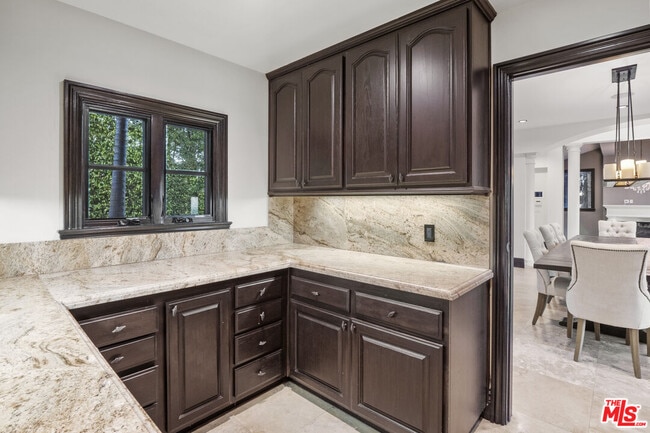 Building Photo - 24753 Vantage Point Terrace