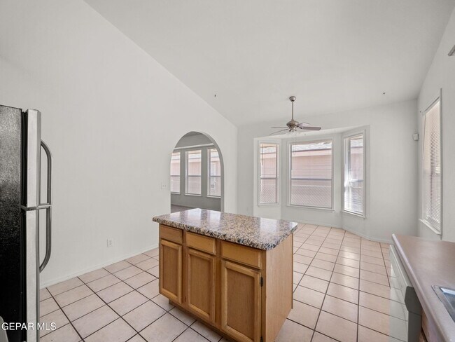 Building Photo - 5416 Roger Maris Dr