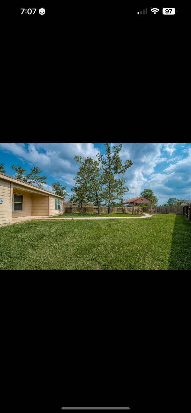Building Photo - 18954 Ranchcrest Dr