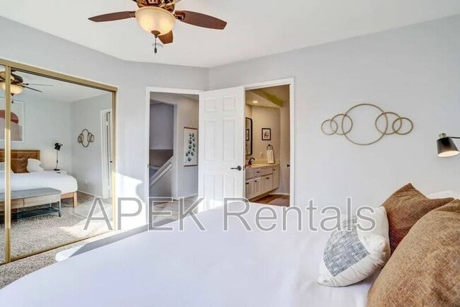 Building Photo - 79150 Ocotillo Dr