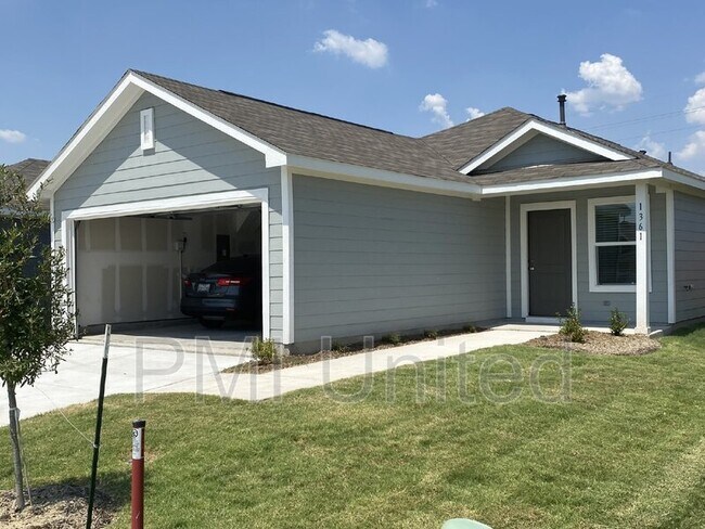 Building Photo - 1361 Plum Rd