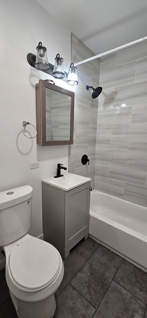 Building Photo - 3752 W Division St